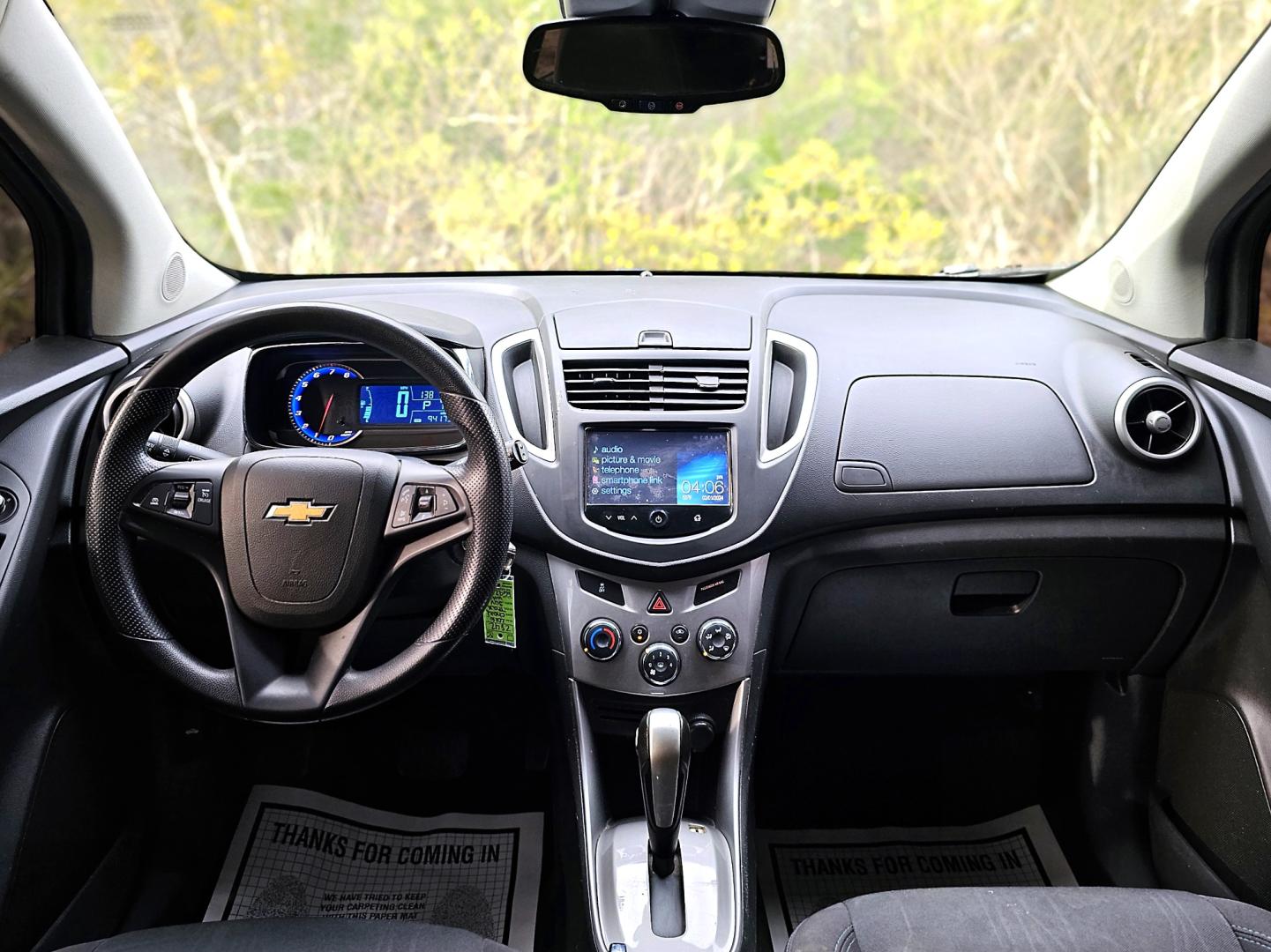 2016 White Chevrolet Trax LT (KL7CJLSB9GB) with an 1.4L L4 DOHC 16V engine, Automatic transmission, located at 18001 Kellogg Rd, Saucier, MS, 39574, (228) 832-1441, 39.421459, -76.641457 - Photo#9